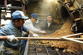 ハナブサ醤油株式会社-工場紹介02